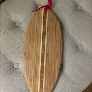 Bamboo surf board shape cutting board